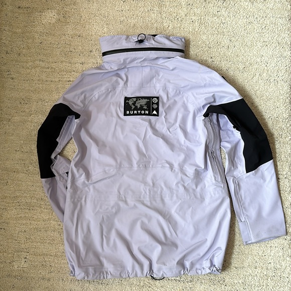 Burton Daybeacon Women’s 3L Pertex Snowboard/Ski Jacket - Picture 12 of 12